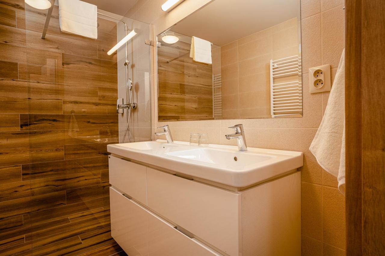 Garni Hotel Dock Bratislava Exteriér fotografie